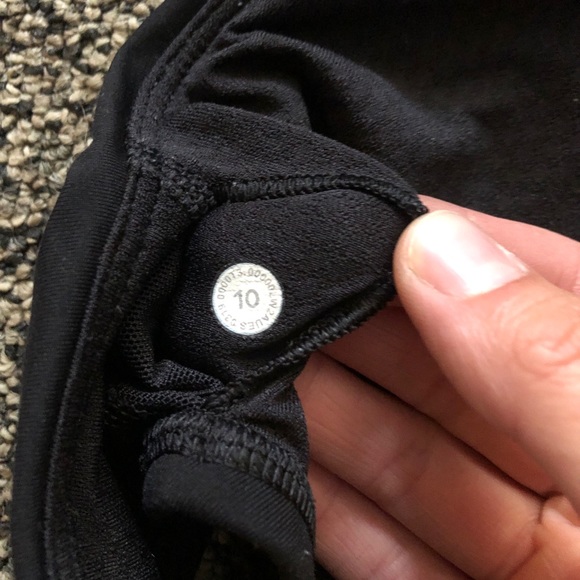 Lululemon high neck bra - Picture 3 of 3